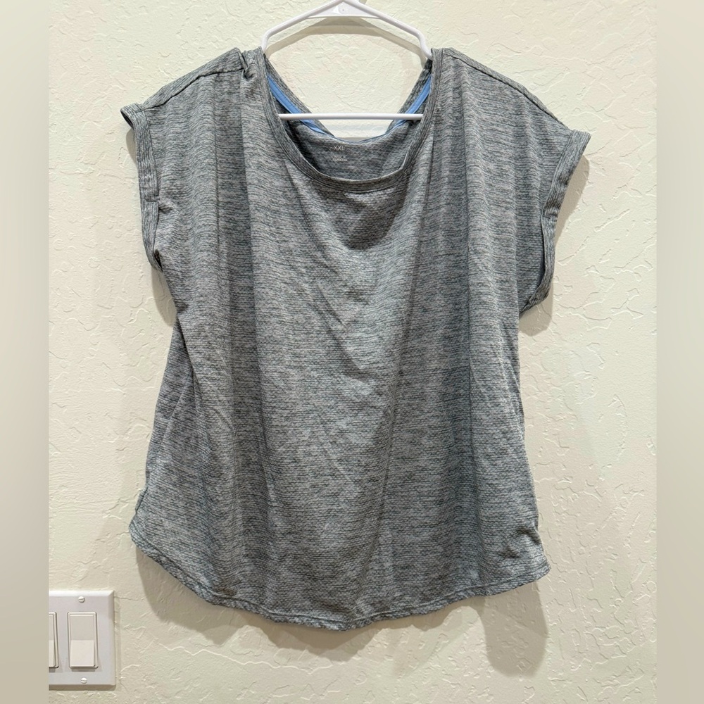 Dip a/s athletic cropped shirt size XXL